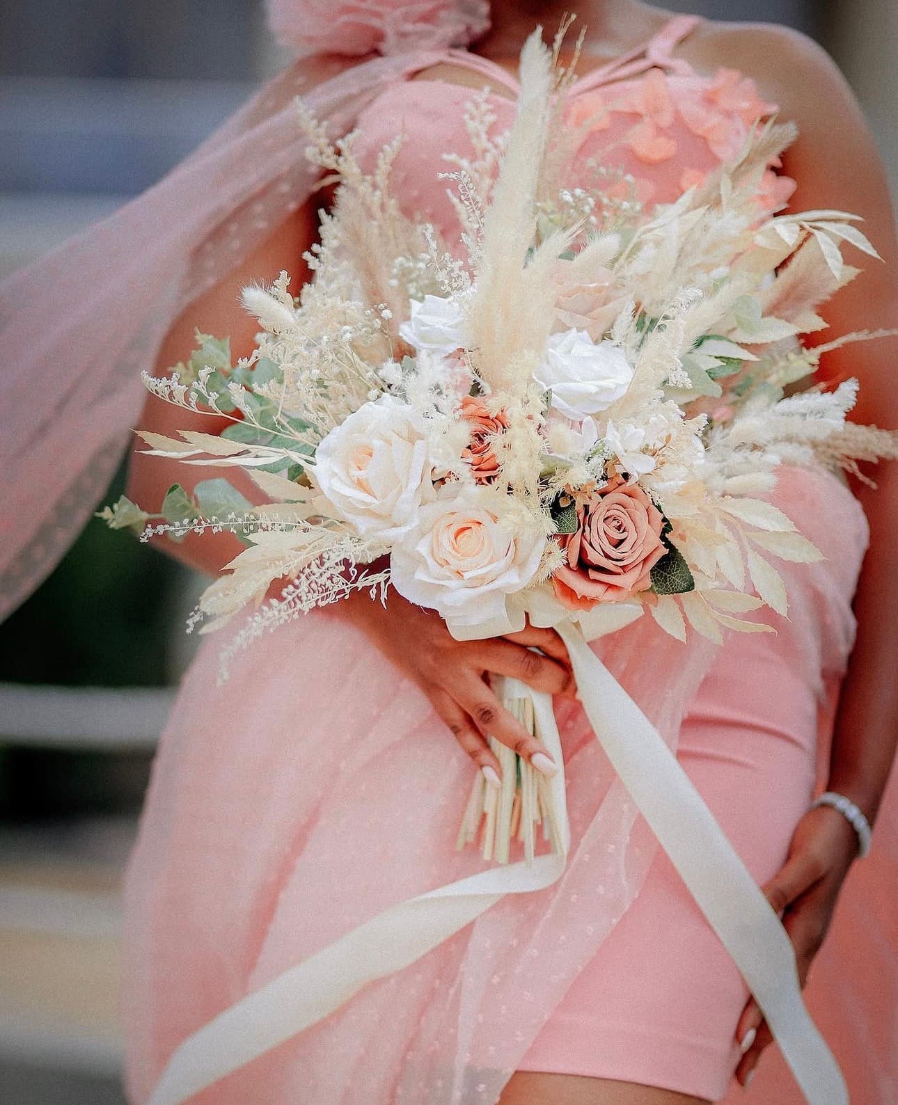 Floral bouquet — matching paper styling